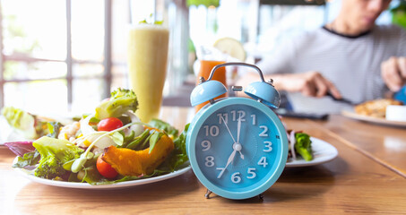 Intermittent fasting for weight loss: FACT or FAD?